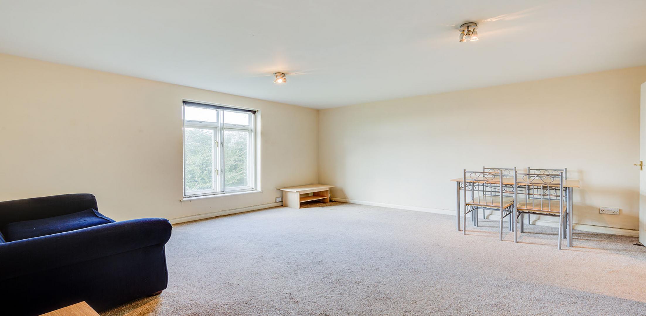 			NO TENANTS ADMINISTRATION FEES , 1 Bedroom, 1 bath, 1 reception Flat			 Swynford Gardens, Hendon Central